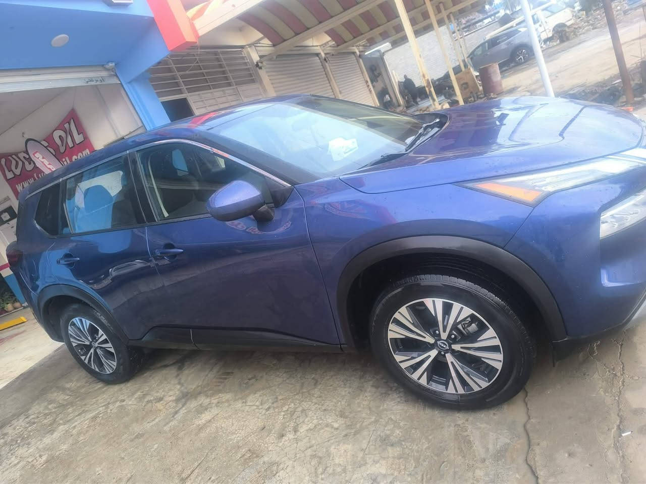 نيسان روج مديل ٢٣ حادث خلفي بس باب الصندوق بدون ايرباك بدون دواخل رقم كاتي هزة كاملة مواصفات SV تحكمات اربع جهات رادار امامي رادار خلفي بصمة تشغيل بصمة ابواب تشغيل عن بعد كامرة دوار قيادة ذاتية ماشية ٢١ مايل السعر ١٦٠ وبيها مجال شي قليل
‏‪***********‬‏
