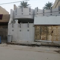 بيت للبيع١٠٠  متر مربع واجه ٧ونص نزال١٤ طابق ونص غرفتين نوم شارع تبليط...