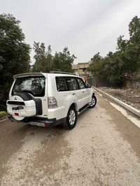 باجيرو 2009 • ٣٠٠٠ V6 • فور ويل