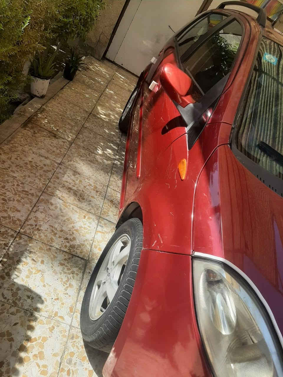 السلام عليكم A1موديل 2012مكفولة كفالة عامة فقط جاملغ كير مكينة تبريد كلة جديد رقم جديد وسنوية وهزة جديدة ماشية 90 مكان السيارة بغداد السعر 43رقم للهاتف ***********
