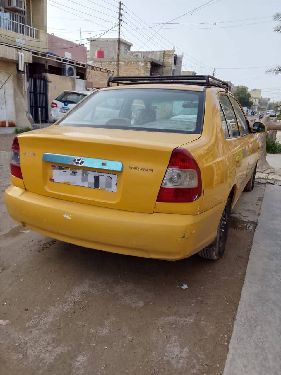 السلام عليكم سياره للبيع فيرنه موديل 14 رقم بغداد جديد سياره بسمنه وسعر 68 هاذه رقمي ***********
