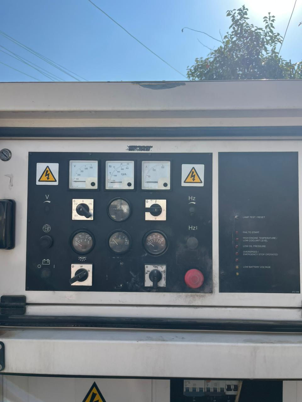 مولدة للبيع افجي ولسن بيركنز محرك ٤ سلندر سوبر والتوليد ٦٠ كيفي كاتم وارد بريطانيا.

سعر ٧٥ ورقة.

العنوان : اربيل

تلفون و واتس اب: 

0777 429 1314

١٣١٤ ٤٢٩ ٠٧٧٧
