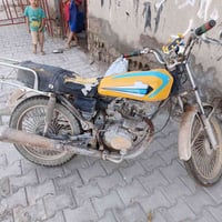 ارشه للبيع كهربايات كافه تشتغل نظيفه الدراجه مكينتهه سوم سعرك رقمي ٠٧٨...