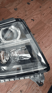 العنوان شارع فلسطين قريب جسر الموال موجود كافت كلوبات الد والعدسات كافه ضمان بل العمل والكبس   ***********
