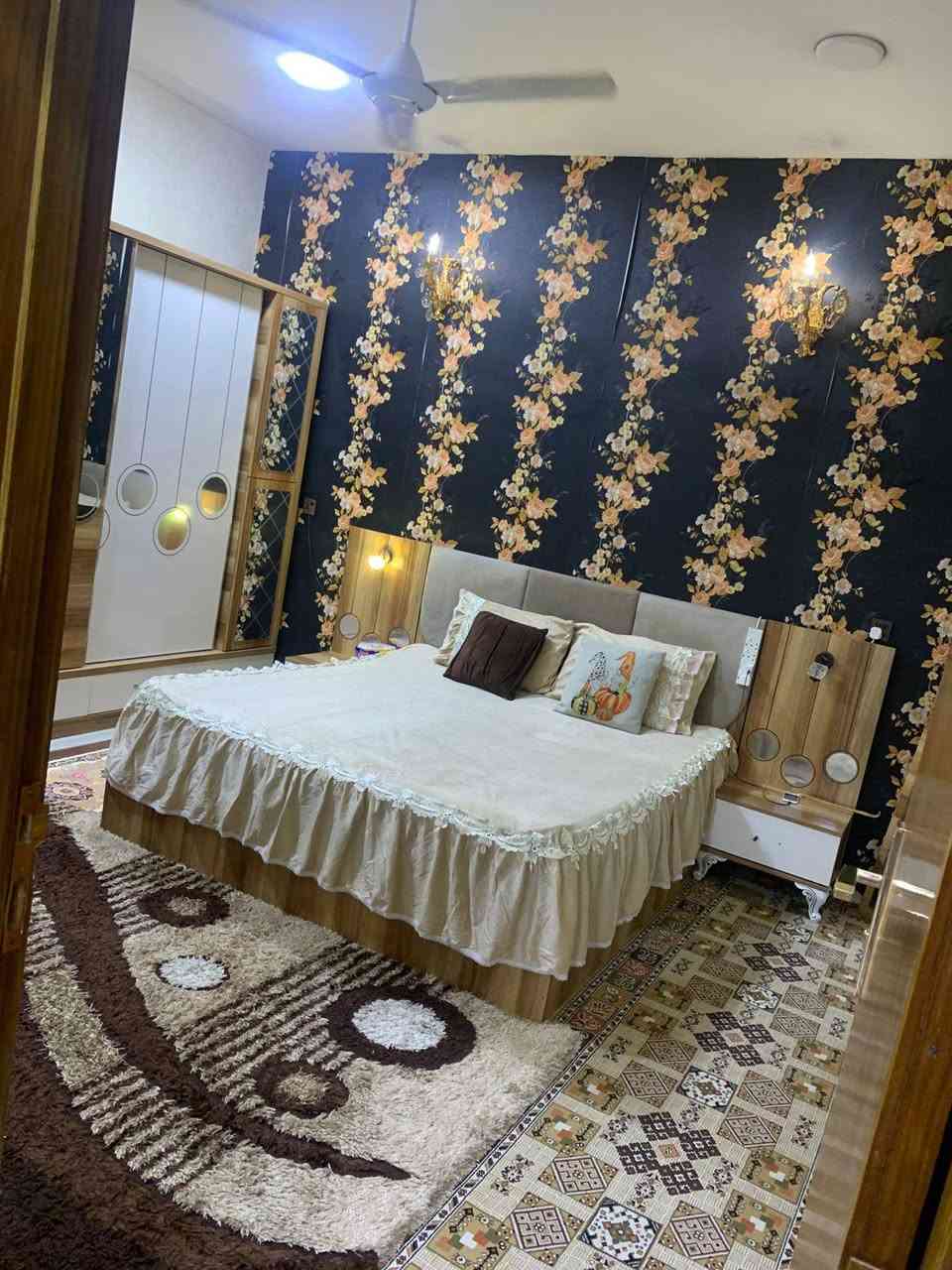 📍 للبيع دار سكنية – البلديات / مضمار العابد
خلف سنتر البلديات، مقابل البازيخانه – سما البلديات
🔹 المساحة: 100 متر
🔹 الواجهة: 5 متر
🔹 النزال: 20 متر
🔹 سنة البناء: 2022
🔹 بناء درجة أولى
🔹 تصميم مريح وخريطة مرتبة
تتكون من:
▪️ 3 غرف نوم
▪️ صالة
▪️ 2 حمام
دار نظيفة وبمواصفات ممتازة وموقع مميز، مناسبة للسكن العائلي. للاستفسار أو تصال عبر رقم 📞📞***********
