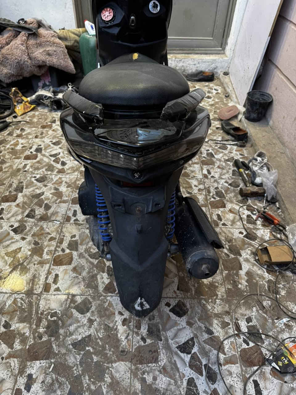 السلام عليكم سكنس لد ياباني حديث للبيع مكفوله مكينه ما مفتوحه كهربائيات شغاله السعر ٨٥٠ وبيها مجال بسيط لاتصال *********** وتساب ورصيد مكاني بغداد
