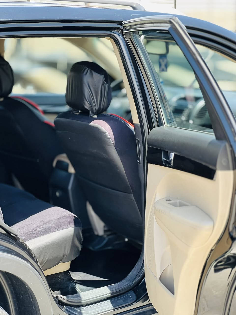 سورنتو موديل 11
امريكي مكفوله كفاله عامه ضررها بس شبر واحد بلجنطه هنا بلعراق
محرك 4/2400 دوش
5 راكب
2قطع تبريد 
السياره خير من الله ونضيفه بشكل

***********
