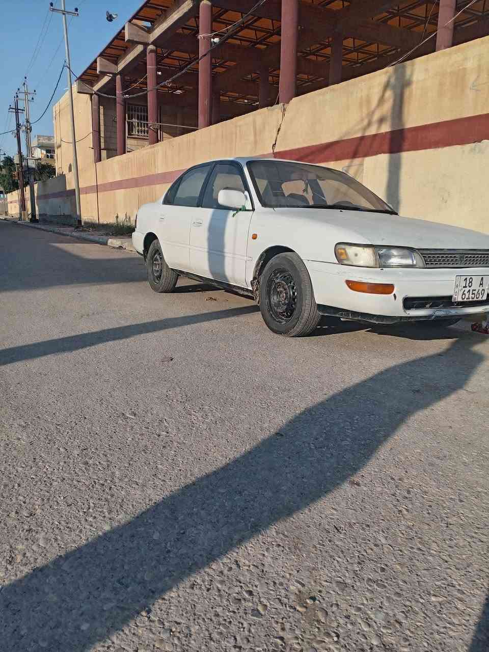 السلام عليكم للبيع كورولا موديل 94 رقم بابل مشروع وطني سياره بيه جاملق وبنيد ومصبوغه جماليه *********** سعر ٥٥ وبيه مجال
