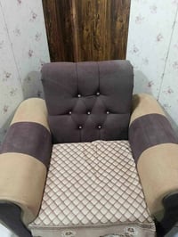 كنب • ١٠ مقاعد • نضيف جدا