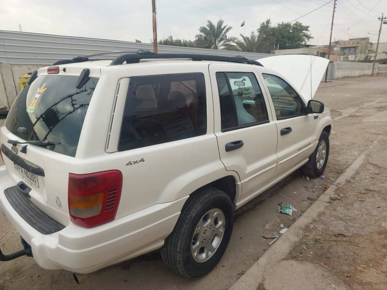 سلام عليكم  أعادت النشر بسبب الوعود الكاذبه جيب كراند شيروكي موديل 2001مكفوله السياره
مكفولة من كافه الاوصوليات رقم شمالي دهوك رقم انكليزي والسياره بسم ولد بل ناصريه ثاني يوم التحويل سنويه جديده ل 2030السياره بلاديه على وضع الشركة جاهزه من كلشي كير حداديه مكينته بلاديه تبريد اجدد من الصوره ريمونت سنتر لوك شغال مكان السياره بغداد البياع  السعر ٧٠ورقه بيها مجال بسيط رجاءآ الموالشراي لا يتصل ***********
