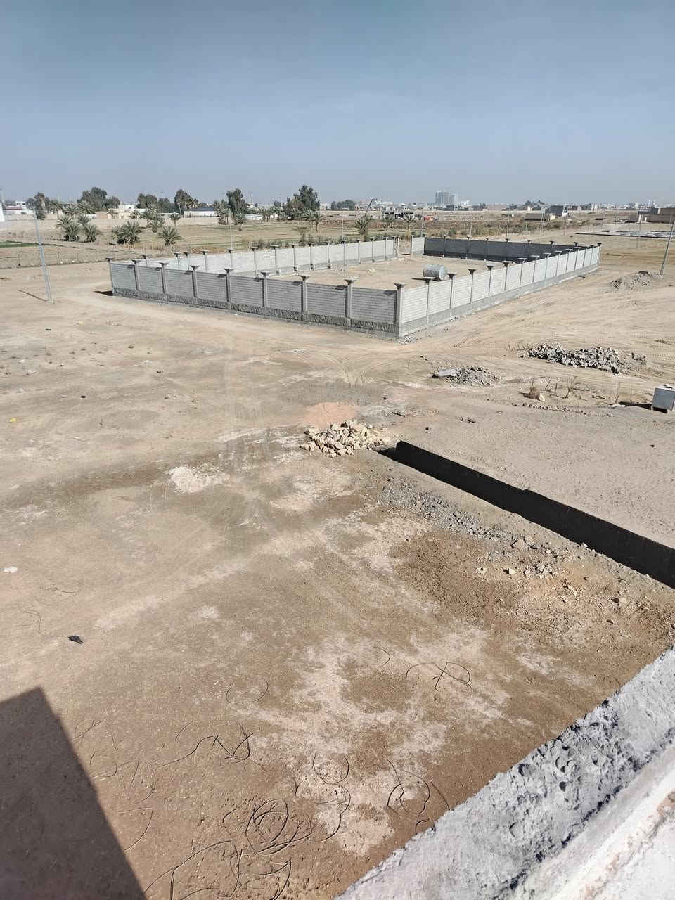 كادر حجر وبلوك متفرغ***********
