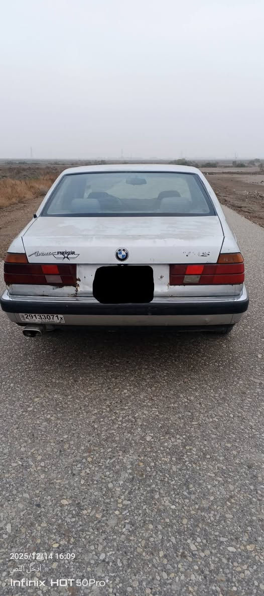 سلام عليكم بي أم موديل 92رقم انكليزي جديد كير ومكينه نضيفات لا تبخير ولا تنقيص هزه جديده تخمم تاير جدد سنويه بسمي العنوان ميسان السعر 40 وبيه مجال الاستفسار  ***********
