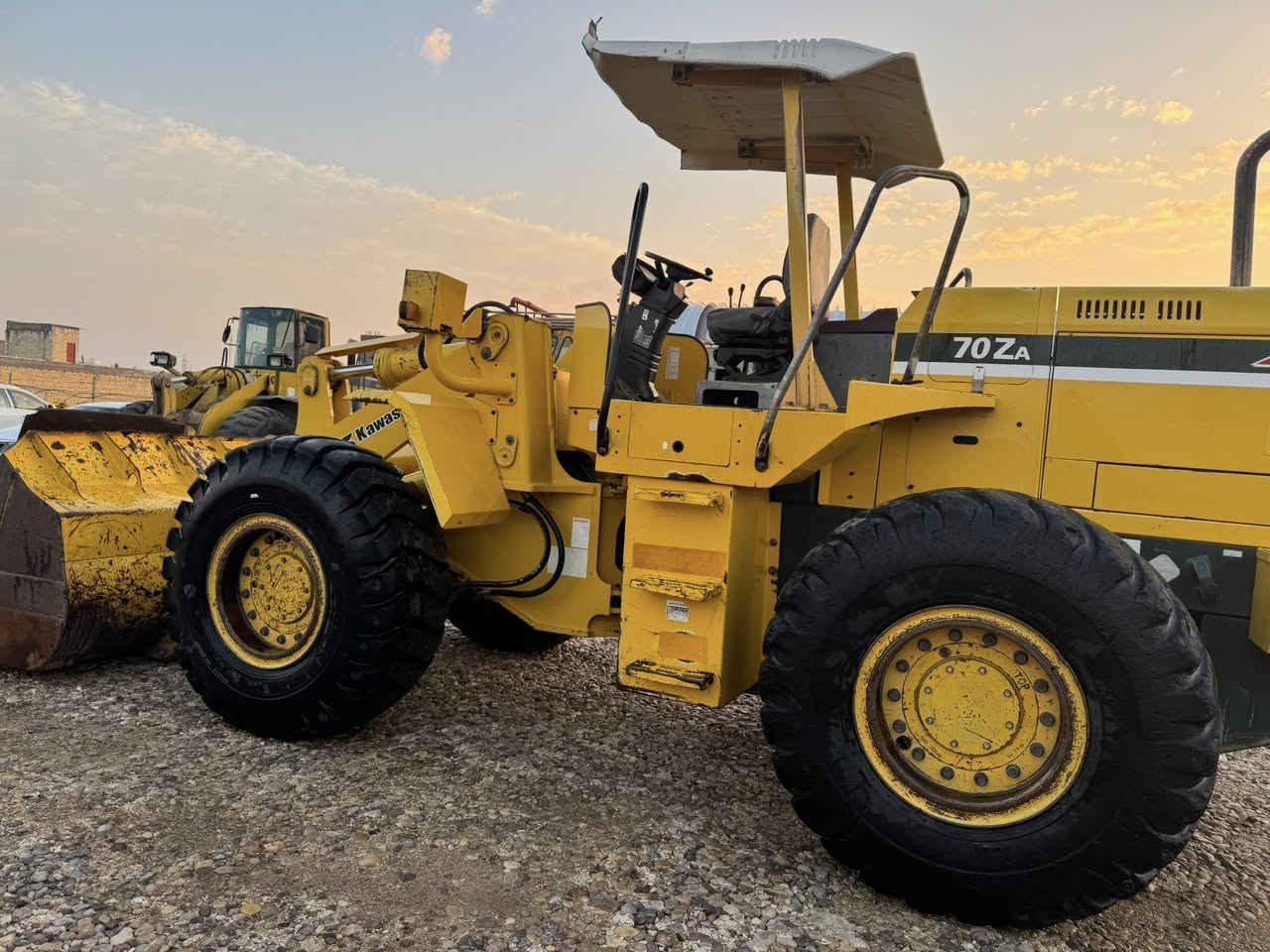 معرض القريشي 
العنوان واسط النعمانيه 
شفل حجم 70 دخول جديد
مكينه ازوزه 
ليبر هايدروليك 
بريك بل مكان 
المكينه جيديده على وضع الشركه 
الشراي يتصل ***********
