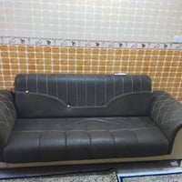 قنفات جلد عدد ٢ للبيع 07839333094