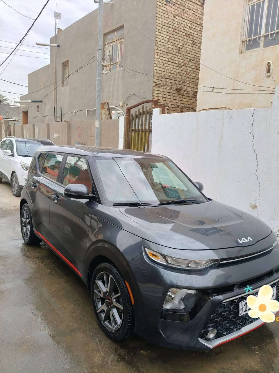 السلام عليكم
كيا صول 2022 جيتي لاين فول مواصفات 

محرك 2000 دوش 

فتحة سلايد 

بصمة تشغيل 

بصمة ابواب

تشغيل عن بعد بلادي 

ويل كب 18 رياضي 

اشارة بالمري 

ردارات جانبية + امامية 

تحديد مسار 

تبريد لمس 

شاشة كبيرة

كشافات نهارية 

نظام اوتو ستوب 

نظام قيادة  (عادي-رياضي)

رقم الشاصي KNDJ63AU3N78178


**إذا كنت صاحب هذا الإعلان وتريد حذفه لأي سبب، رجاءا أرسل رسالة إلى الدعم الفني**