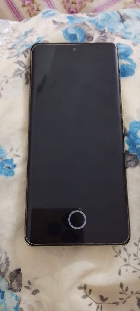 ريلمي 12 برو بلس ذاكره 512 الجهاز نظيف السعر 325العنوان الكاظمية ***********
