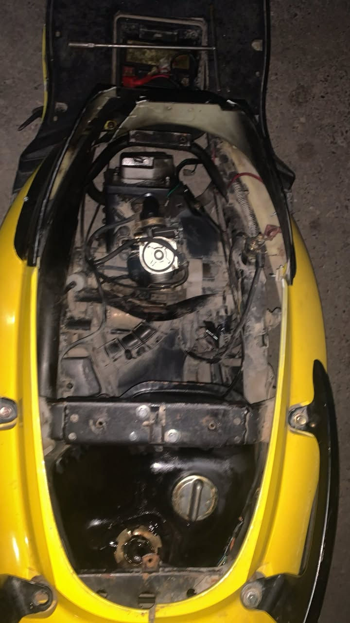 سلام وعليكم سكنس صيني مكينه ١٥٠cc للبيع متروكه يرادلهه بلك مبين بالفديو للبيع مكان سليمانية السعر مرسله او هذا رقمي ***********
