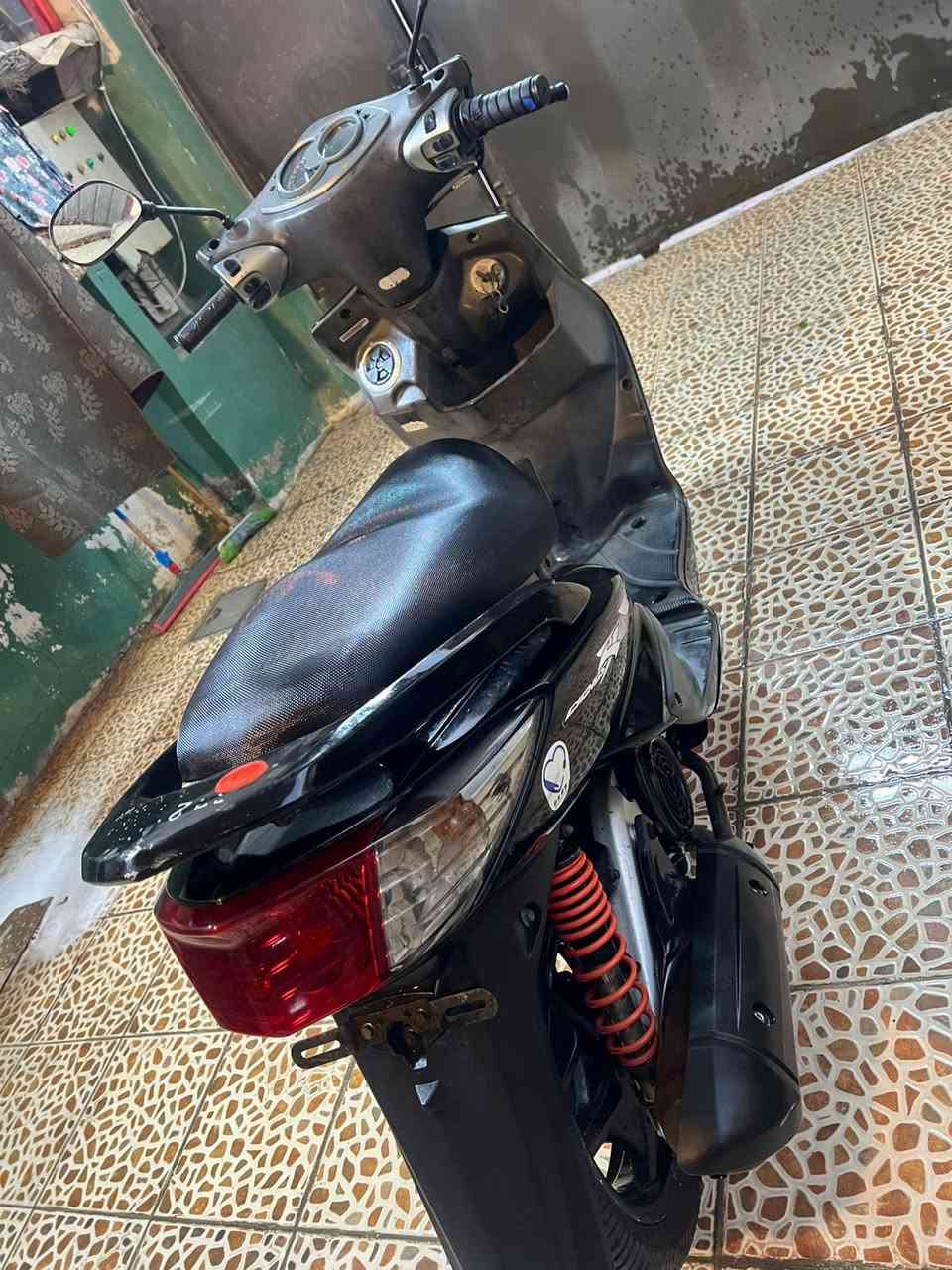 سكنز فحل كابريتر بلاديه برغي ممفتوح بيها سعر 850التصال واتساب فقط*********** مكاني بغداد حي الجهاد
مكلف بل نشر
