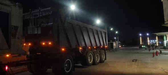 السلام عليكم
مقطورة للبيع موديل 2025 
مشتغلة شي قليل كلش مقطورة نظيفة وجديدة 
كهربائيات بيانو جديد + تخم ويل الماني 
تخم تاير تايلندي الاصلي 
كلشي بيها جديد جاهزة للعمل مباشرة 

متواجد خاص او ***********
