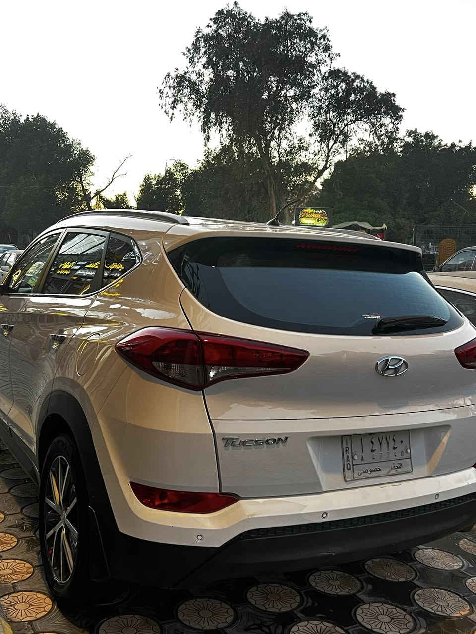 صلي على محمد 
توكسان2016
سياره مناقصه شي ونضيفه  وعليه ادامه كامله من كلشي دينار مذب عليه 
بيه مكانين بارد موضح بصور 
وشكم رصعه بلقماره
مكاني نجف
الشراي يتصل مارد عتعليقات ولحد يطي سعر بكيفه سياره معايزه شي وجاهزه ومبولشه 
***********
