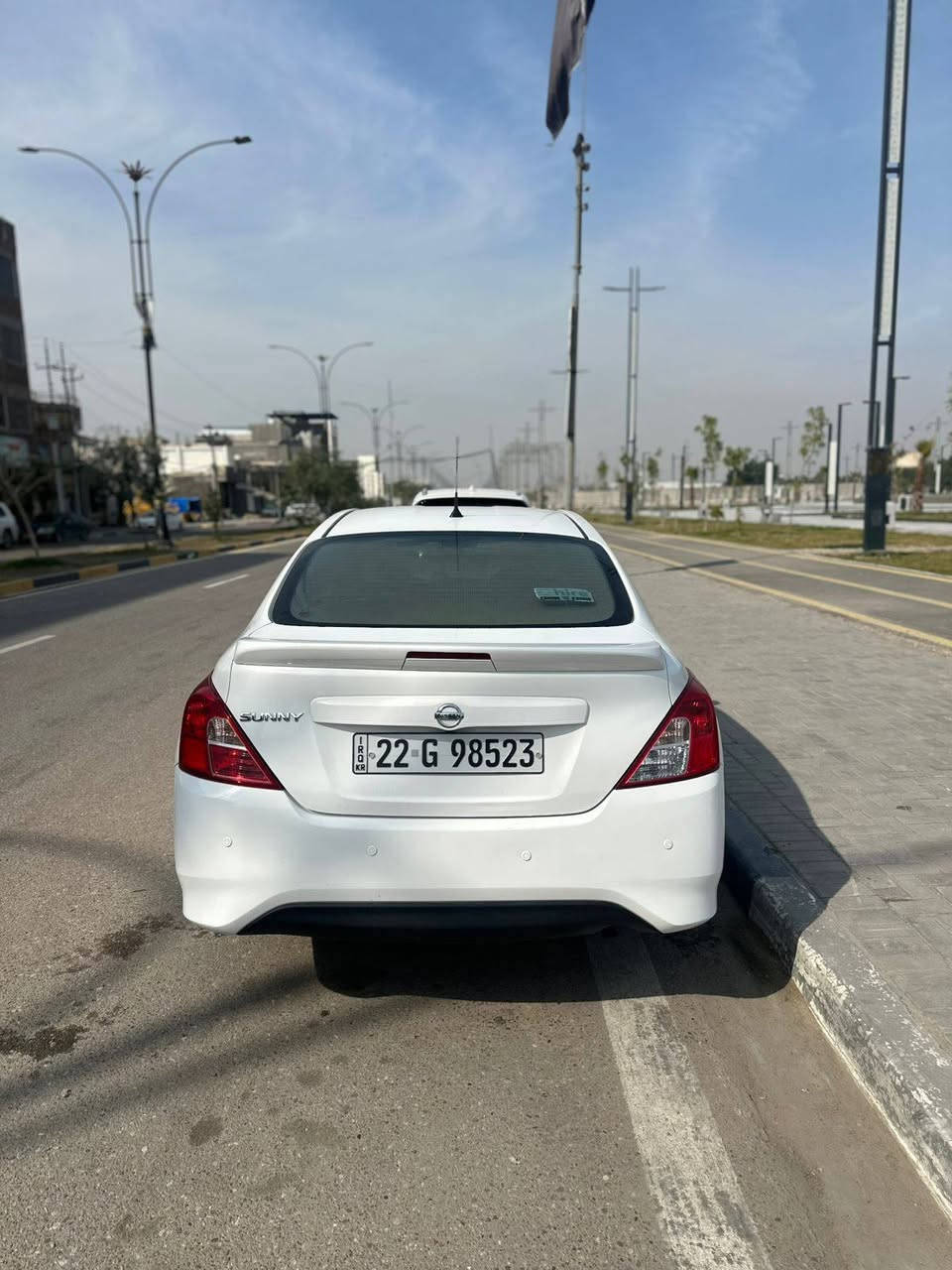 نيسان صني هندي 𝟐𝟎𝟐𝟐
رقم اربيل شمالي السعر 118
سياره مكفوله ماعده طخات جداً بسيطه 
عنوان البصره السياره باسم شركه احمد جوهر
سياره مال بيت والوكاله باسمي
للاستفسار على ***********
