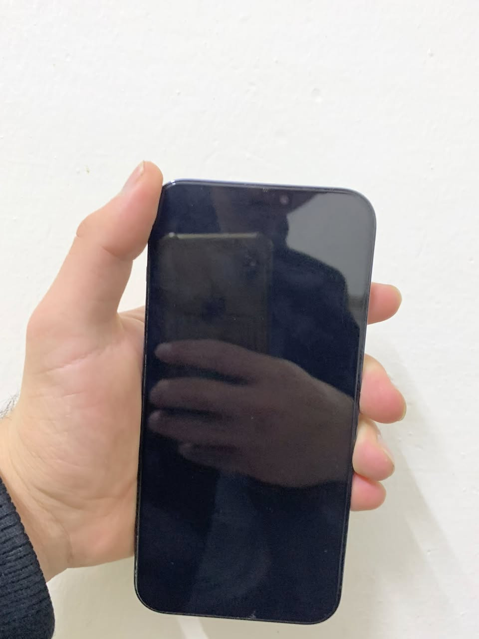 iPhone 12 Pro Max
الذاكرة:128كيكا
البطارية:80
النموذج M
 السعر 450 بي مجال 
الاتصال ع الرقم ***********/***********
sim cart فردي
