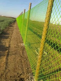 🚧 خبرة وجودة عالية في تنفيذ جميع أنواع الأسياج الحديدية والعشبية لتأمي...