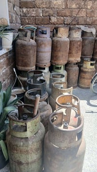للبيع قناني غاز  سعر الدبه 65 الف رقم الهاتف 07709994669  الموقع بغداد...