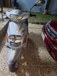بيع مستعجل   دراجه Yamaha Grand Axis 100). دراجه نضيفه مايعرفها بس الي...