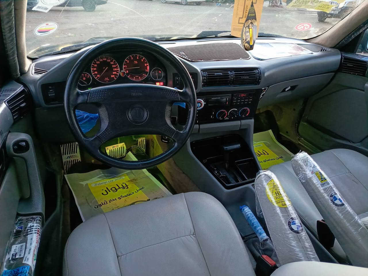 بي ام 525 مسكر...***********...اوتوماتيك تبريد موديل 1992 محدث 95 رقم اربيل دولي بسمي حد 2030 سعرها 74 وبي مجال.. مكانها كركوك
