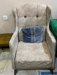 كنبة • نضيفه ٧٠٪ • أضرار بسيطة