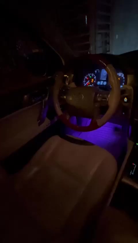 مستعجل على البيع
لكزز ابرادو بالجيس جديدة 

موديل 2010 

نظام طياره جوبلسات لرفع وتنزيل السياره 

هزاز خاف اتنام.

تخم تاير جديد 

حداديه جديده قبل شهر 

نظام اقتصادي لاصراف البانزين 

الضرر فقط جاملغ امام مع باب وامصلحات السياره كير مكينه بالجيس كلشي بيها ابلاد جدااااا ناعمه بالشارع السياره اللهم صل مال جني كلشي متخسر عليها
السعر 255 قفل 
رقمي للتواصل ***********
