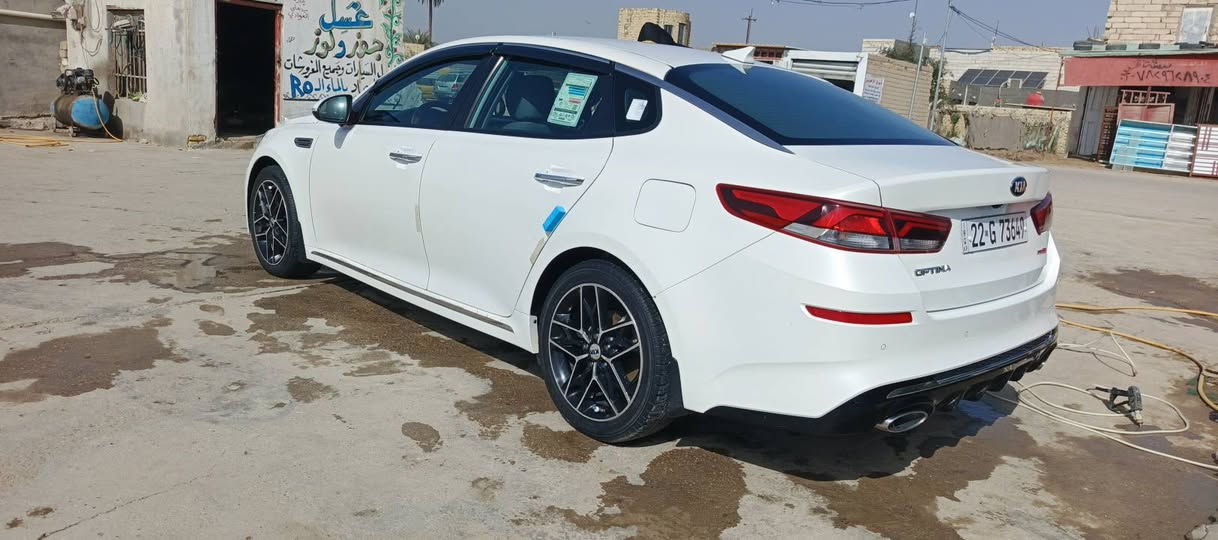 اوبتمه  
2019
خليجي 
كفالة عامه 
رقم اربيل 
فول مواصفات 
سياره جديد 
مكان سياره دوانيه 
***********
