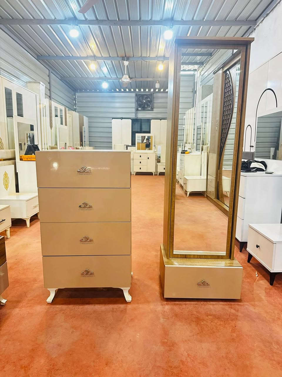 غرفه ترڪي مستخدم 💗
8قطع 💗
نضافه 95بل💯
نضام ابواب💗 
السعر 850قفل 💗
مع شد🪛 ونقل 🚚  مجاني💯💯💯


**إذا كنت صاحب هذا الإعلان وتريد حذفه لأي سبب، رجاءا أرسل رسالة إلى الدعم الفني**