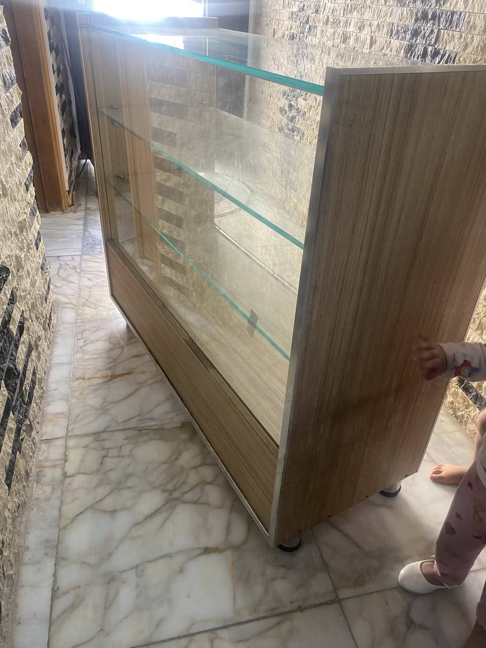 السلام عليكم للبيع العدد ٥ قطع نظيفات جدأ بغداد الكرادة سعر القطعة ٤٠ الف وزن ثقيل جام  ١٠ ملم ***********
