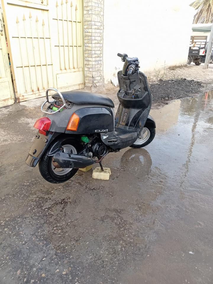 السلام عليكم للبيع بوليس ٢٠٠٩ نوزل مفتوحة مرة وحدة نقصها قبق بانزين فقطط السعر ٥٧٥ مكاني المسيب رقمي ***********
