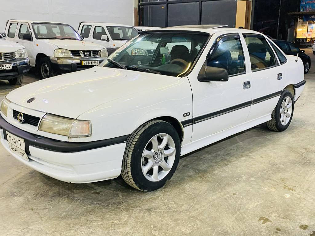 ئۆپل ڤیکترا ١٩٩٢ مەکینە ١٨ گێر عادی گێر و مەکینە بەشەرت چوار تایەی و ویلی نوێی لە ژێرە توندو تۆڵە بێ مەسروفە سەنەوی تازە بەسەرچووە ٢ پارچەی بۆیاخە دەعم و لێدانی نییە 
سعر:42$
ژ.م:*********** كويسينجاك, أربيل
