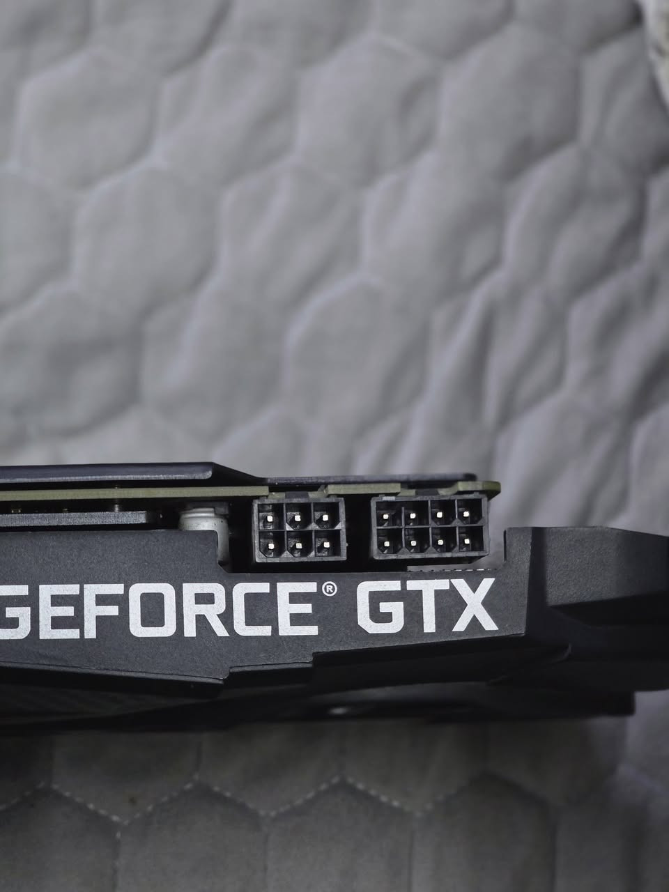 السلام عليكم
كرت شاشة للبيع 
بدون كارتون
GTX 1070 TI 8GB MSI DUKE
درجة الحرارة 69 وتوصل تقريبآ تحت ضغط مستمر 73 بهل الحدود 
الكرت مفتوح مبدل بي معجون 
ومضمون من اي خلل
اي مشكلة ثانية اني حاضر تفحص الكرت وتشوفة يعجبك بالعافية عليك 

بسعر 170 الف 
مكاني بغداد القاهرة الثانية قرب الموال 
ما عندي توصيل


**إذا كنت صاحب هذا الإعلان وتريد حذفه لأي سبب، رجاءا أرسل رسالة إلى الدعم الفني**