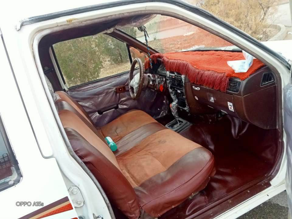 پیکاب نیسان مۆدیل1996گێڕ ئۆتۆماتیک گێڕ و مەکینەی ئەڕنەبە چوار تایەو و ویلی لۆکی لەژێرە سعر:27گەڵا گێڕ و مەکینە و ئەکسل و شانسی بەشەرت دەعمی نیە کارەبای مەزبوتە لەسلێمانیم (***********-***********) السليمانية, العراق
