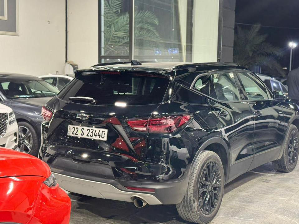 بلايزر ٢٠٢٤ دخول جديد
رقم اربيل مواصفات فول عده الفتحه 3LT

مكينة 2000 تيربو 

صبغ جاملغ وبنيد و ربع من باب السايق 

السعر 190 قابل للتفاوض

***********
