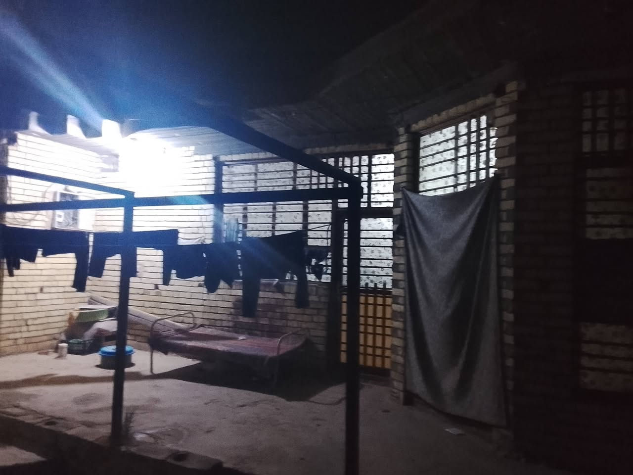 سلام عليكم إخوان يوجد للبيع دونم قرارسند ووكالة من صاحب الأرض 117مع محلات عدد 2 مع منظومة ماء ارو مع أسواق وبيت مساحتة 220 متر كامل سيراميك وأرضية بورسلين بناء طابوك نقص فقط ابياض من الداخل والخارج ملبوخ ومشيد بب ابلوك من الكاع ومشيد بي آر سي مع نخيل في منطقة الخنساء الدوانم كامل الخدمات من كهرباء ومدارس وتبليط علة الشارع الاستفسار أكثر ***********
*********** متواجد واتساب #الجميع
