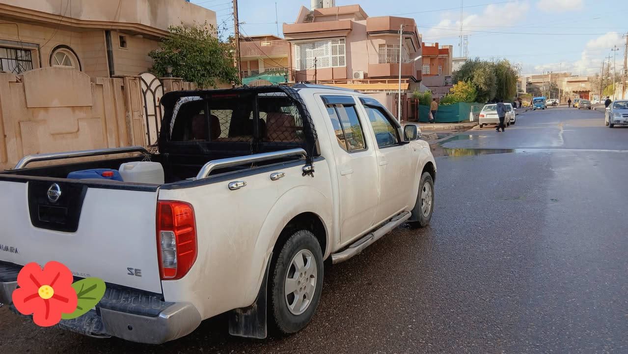 نيسان نيفاره 2009 رقم دهوك انكليزي سنوية لغاية 27 مكينه كير تبريد تدفيه شرط السياره بدون اي ضرر او صبغ  السياره مال بيت شرط التحويل السعر 105 لتواصل اتصل *********** او ***********
