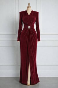 مقاس ٤٢ • لبست مرة وحدة