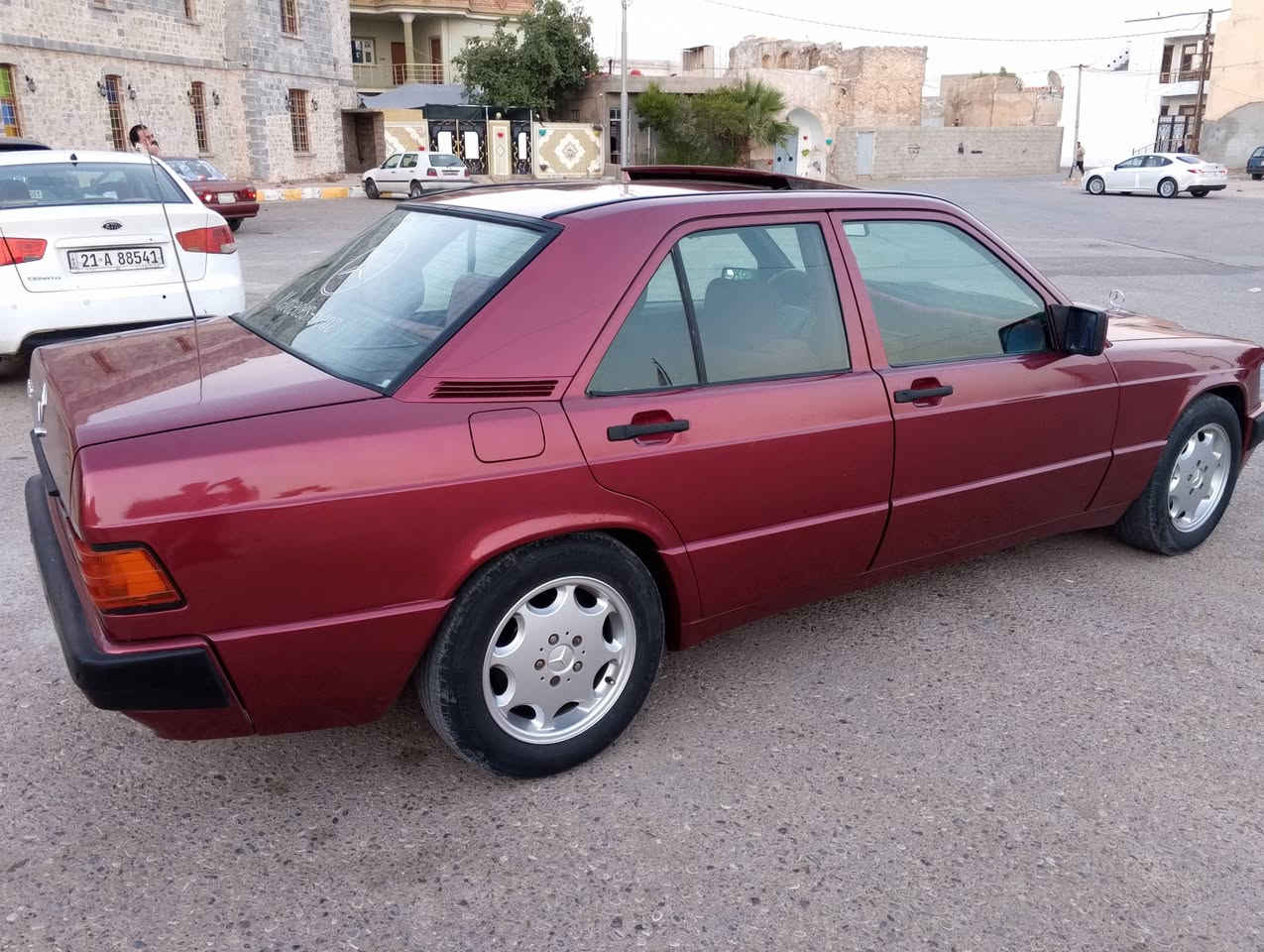 مارسدس 190 موديل 92 رقم سليمان گيرو محرك اونجي شرط سيارة جائز بيه فتحه قفل مركزي كهربائي شرط الصدر جديد طائرات جديد شرط تحويل وكاله مكاني كفري سعر 58 رقم تليفون ***********
