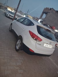 للبيع توسان موديل 13 خليجي محرك كير كفاله صدر امامي خلفي نضيف تخم تاير...