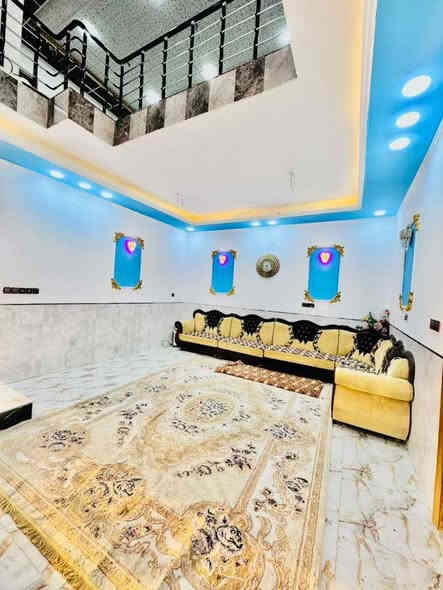 سلام عليكم بيت للبيع  سند حر 
النجف الاشرف حي النداء مجمع بيتي الثاني
بلوك 8 
بيت للبيع المساحه 150م  طابقين عل ساحه🌴
( سعر 150 بي مجال 🥳)
 شارع 15  بصف الركن  قريب عل شارع المجمعات يحتوي عل 4 غرف وصاله عدد 2 وستقبال ومطبخ وصحيات  اساس صب سقف صب البيت جاهز فول
درجه اولى بناء 2025
للاستفسار ***********
