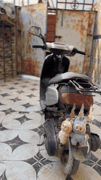 دراجه البيع 5زروف كفرات كامله الرقم 07708379373 هندر السعر ١٧٠