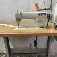 براذر • مكينة خياطة • تحكم سرعة