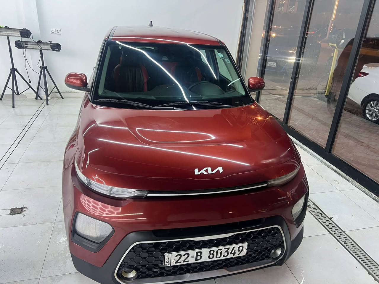 السلام عليكم كيا صول٢٠٢٢ السيارة كلين بي فقط كسر بل دعامية سيارة كفالة من ضربه وصبغ وتبديل رقم اربيل باسمي هزه جديدة سيارة محرك ٢٠٠٠ دوش شاشة كأمره خلفية سيارة جاهزه بدون نواقص ماشية ٣٥ الف ميل تريد وكالة تحويل بالخدمه السعر١٤٤ ورقه وبيها مجال بسيط مكان سيارة بصره ***********
