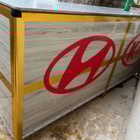 ميز ثلاث امتار الامنيوم واجهة محل وجام واجهة محل مع باب متكامل للبيع ب...